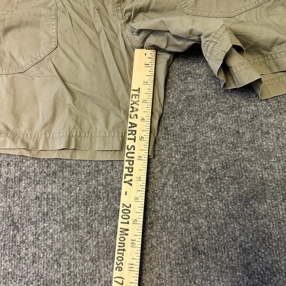Columbia Shorts Womens Size 6 Khaki Cotton Cargo Casual Outdoor Hiking